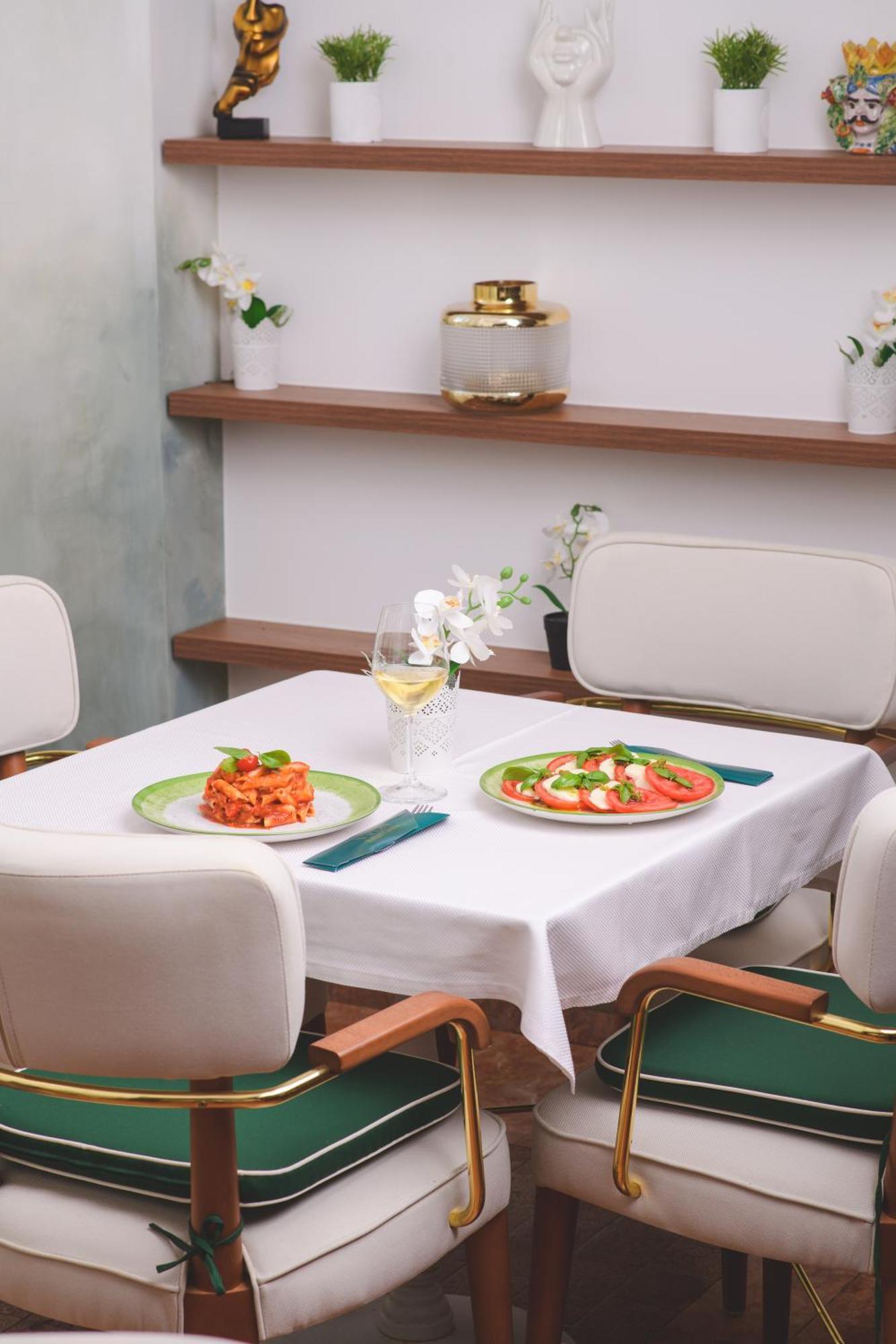 Vila Perast Boutique Hotel エクステリア 写真
